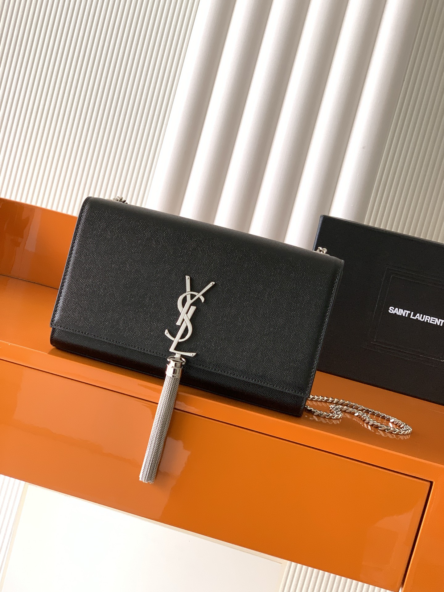 Saint Laurent 配#𝑲𝒂 𝒆 𝟮𝟰𝒄𝒎#KATE 款斜挎链条包 版本全新到货 采用最高等级 牛皮