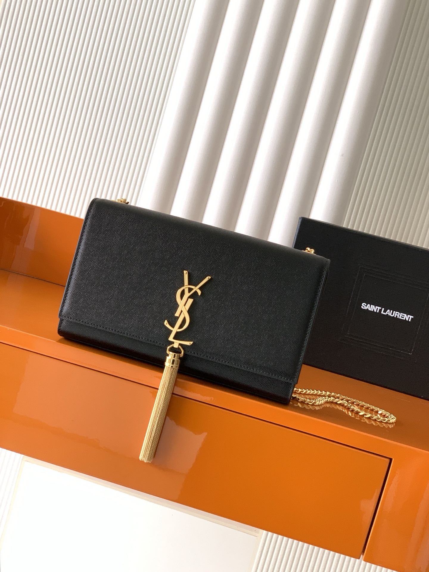 Saint Laurent 配#𝑲𝒂 𝒆 𝟮𝟰𝒄𝒎#KATE 款斜挎链条包 版本全新到货 采用最高等级 牛皮