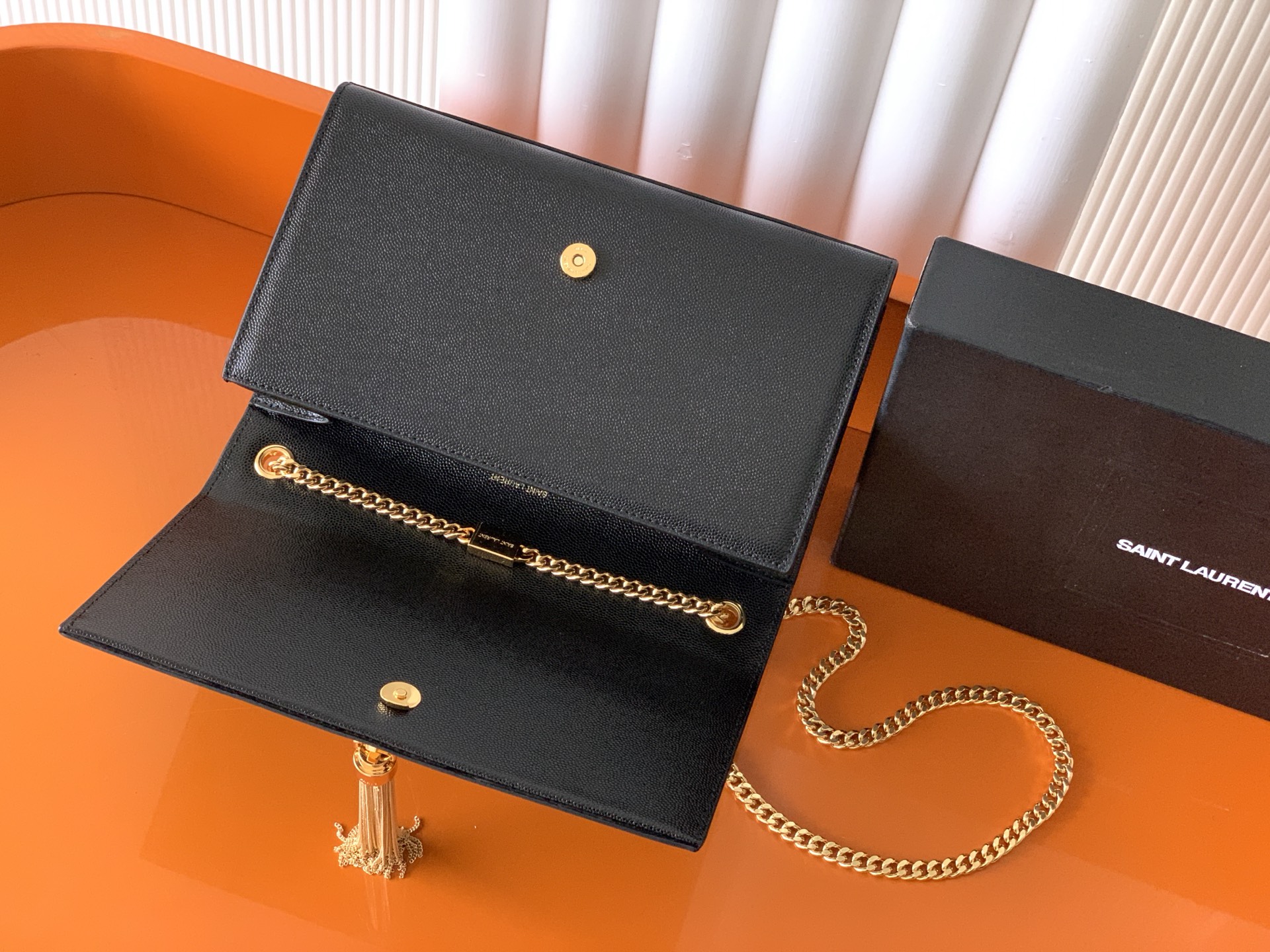 Saint Laurent 配#𝑲𝒂 𝒆 𝟮𝟰𝒄𝒎#KATE 款斜挎链条包 版本全新到货 采用最高等级 牛皮