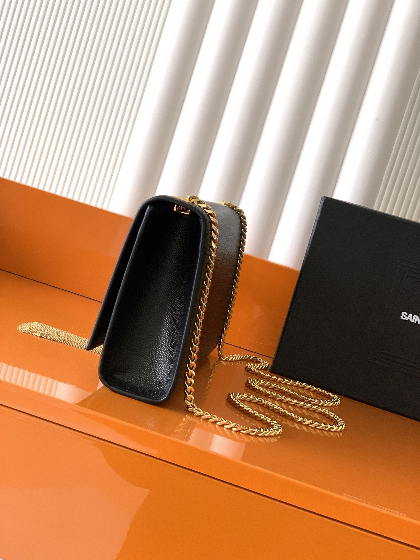 Saint Laurent 配#𝑲𝒂 𝒆 𝟮𝟰𝒄𝒎#KATE 款斜挎链条包 版本全新到货 采用最高等级 牛皮