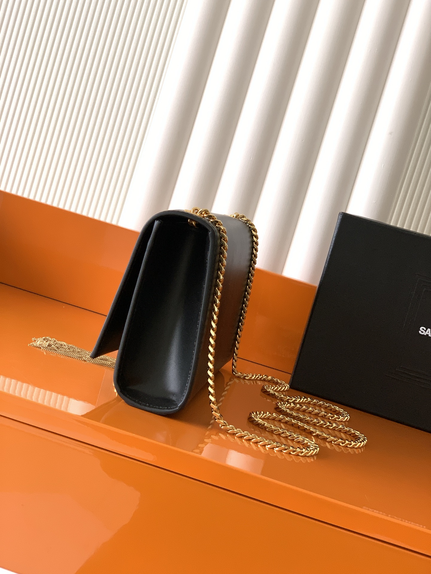 Saint Laurent 配#𝑲𝒂 𝒆 𝟮𝟰𝒄𝒎#KATE 款斜挎链条包 版本全新到货 采用最高等级 牛皮