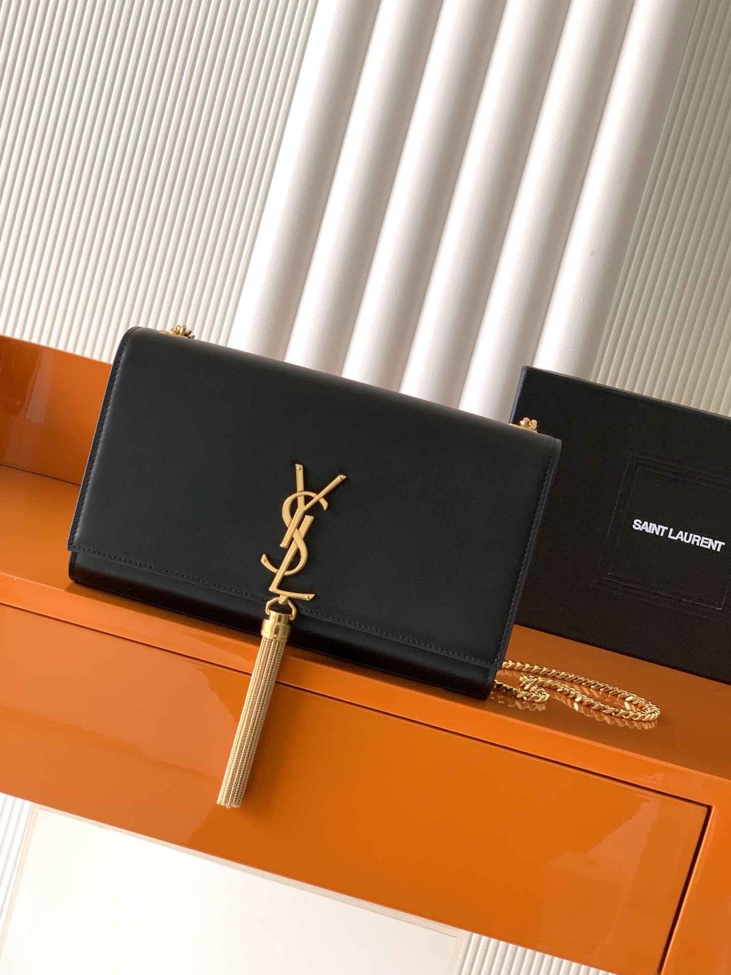 Saint Laurent 配#𝑲𝒂 𝒆 𝟮𝟰𝒄𝒎#KATE 款斜挎链条包 版本全新到货 采用最高等级 牛皮