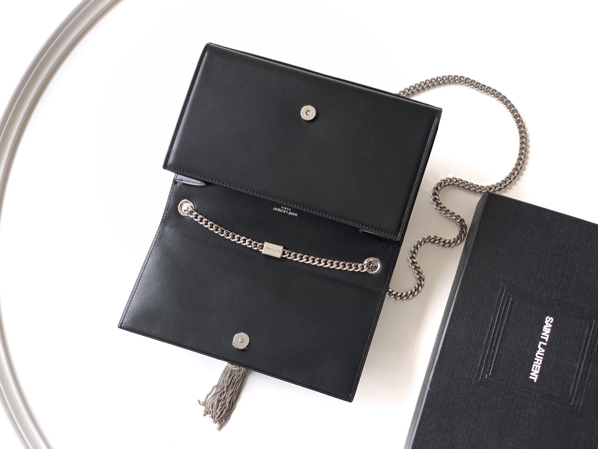 Saint Laurent 配#𝑲𝒂 𝒆 𝟮𝟰𝒄𝒎#KATE 款斜挎链条包 版本全新到货 采用最高等级 牛皮