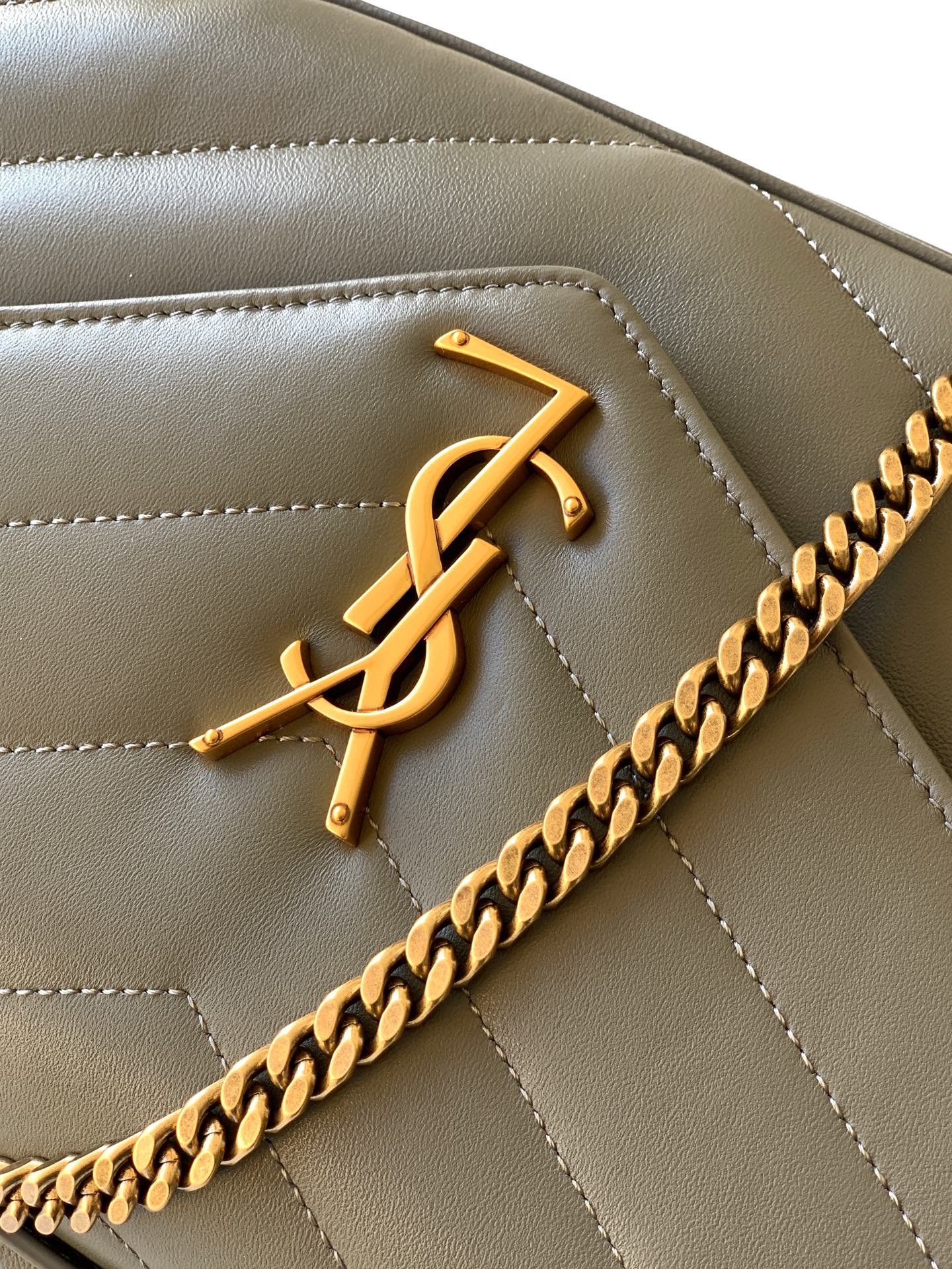 Saint Laurent 中号苔藓绿羊皮/古金