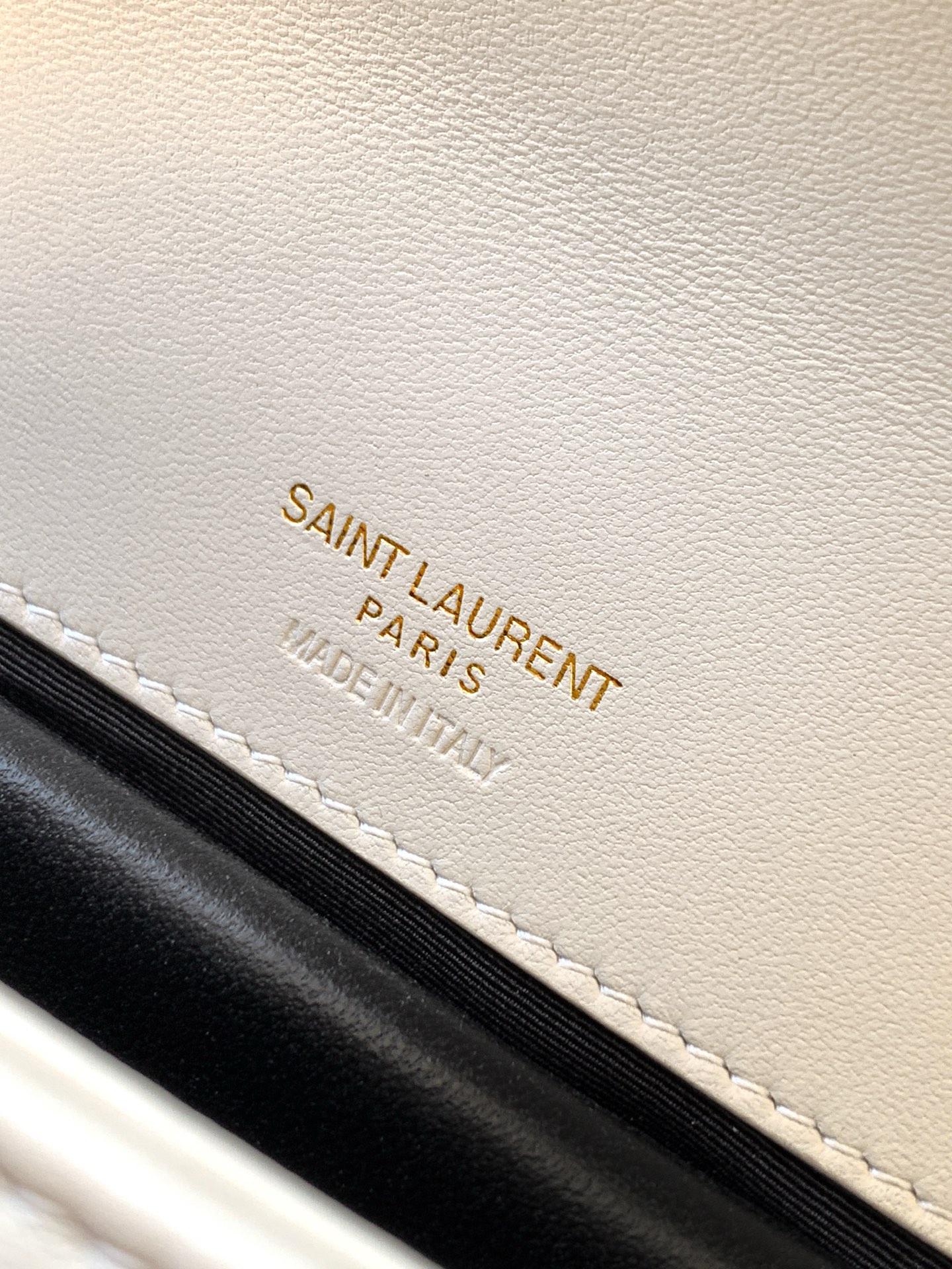 Saint Laurent 迷你白色羊皮/古金 25早春新款LouLou迷你 质感细腻高级 羊皮手感柔柔软软的