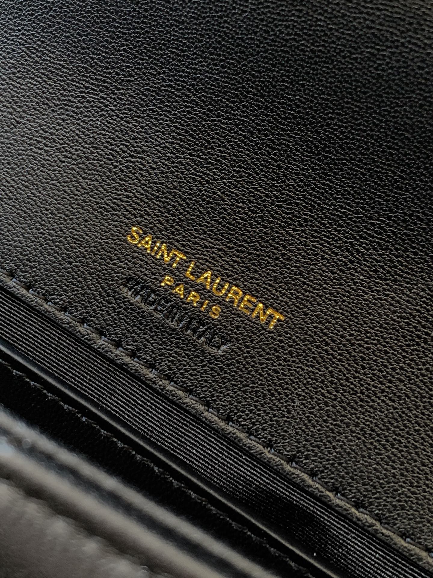 Saint Laurent 迷你黑色羊皮/古金 25早春新款LouLou迷你 质感细腻高级 羊皮手感柔柔软软的