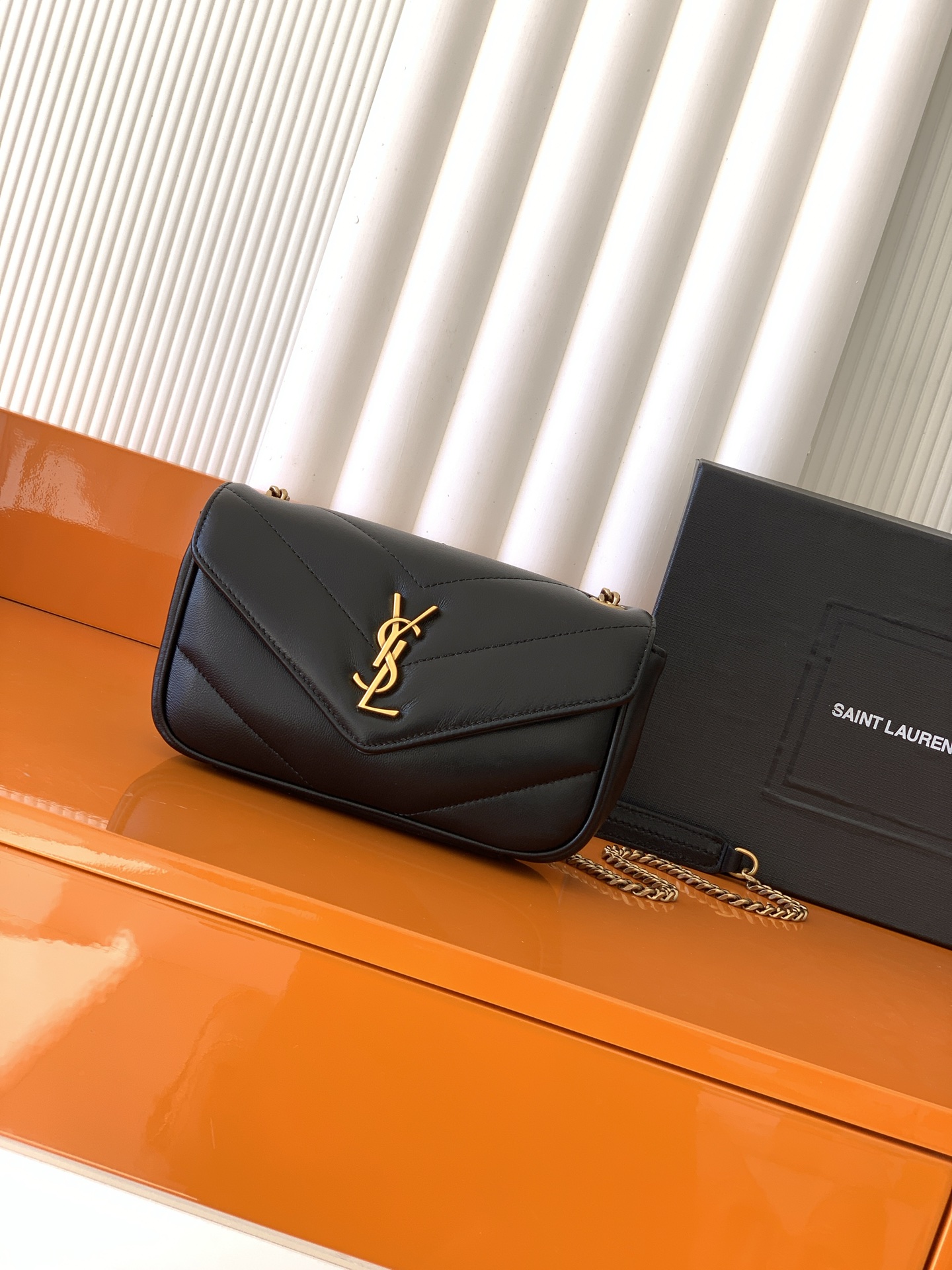 Saint Laurent 迷你黑色羊皮/古金 25早春新款LouLou迷你 质感细腻高级 羊皮手感柔柔软软的