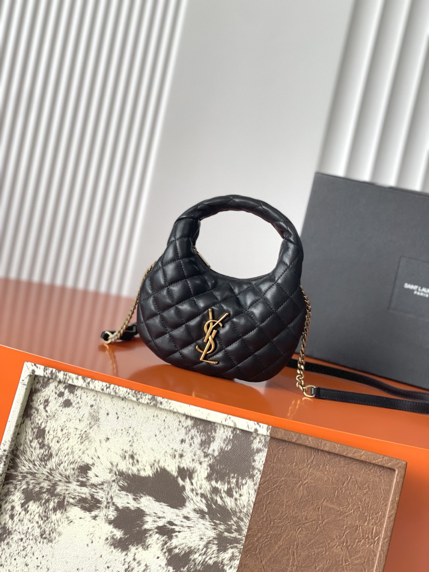Chanel ICARI NO迷你羊皮手袋 选用优质羊皮 菱格纹+金属Logo 法式优雅满分