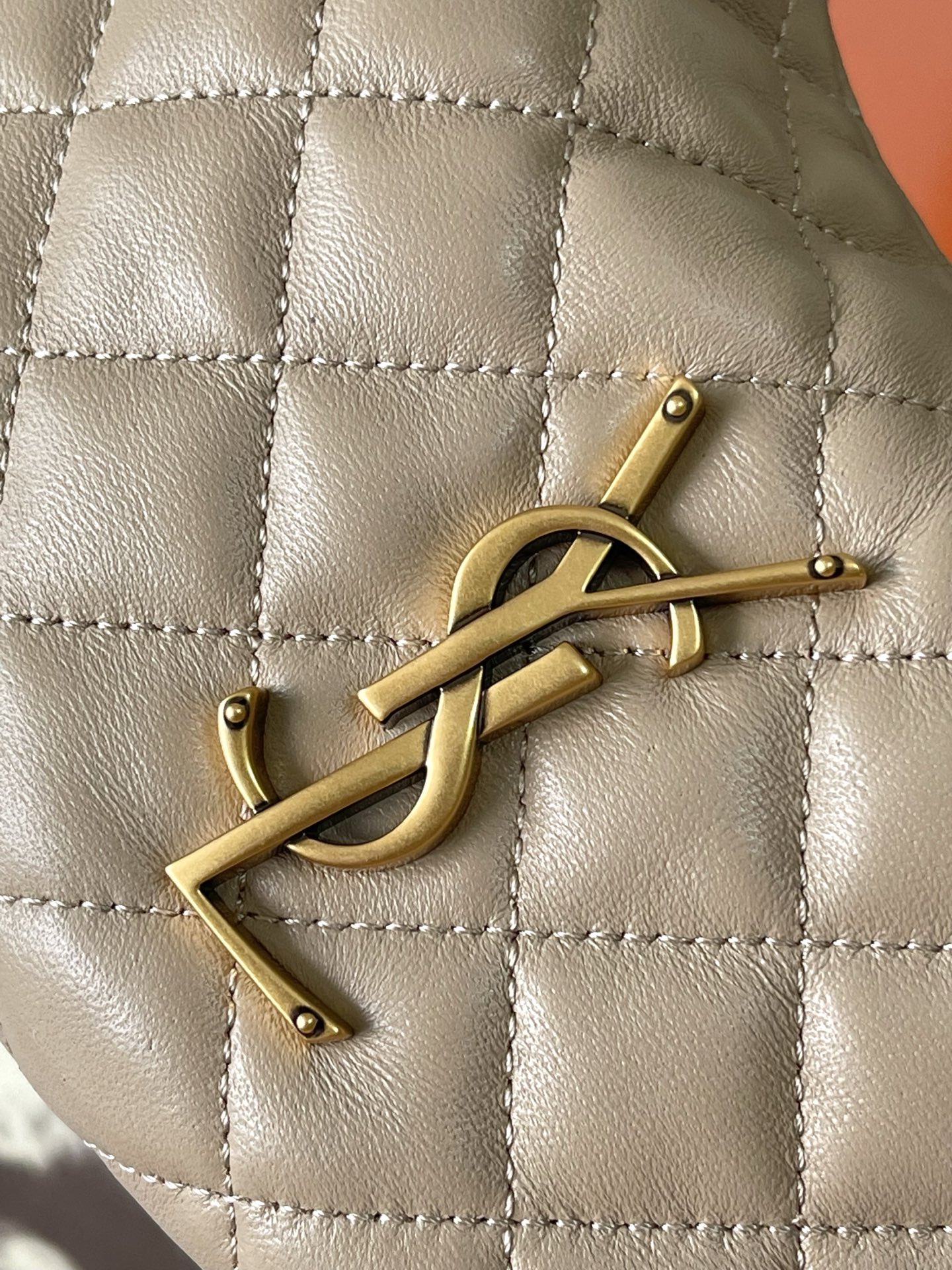 Chanel ICARI NO迷你羊皮手袋 选用优质羊皮 菱格纹+金属Logo 法式优雅满分