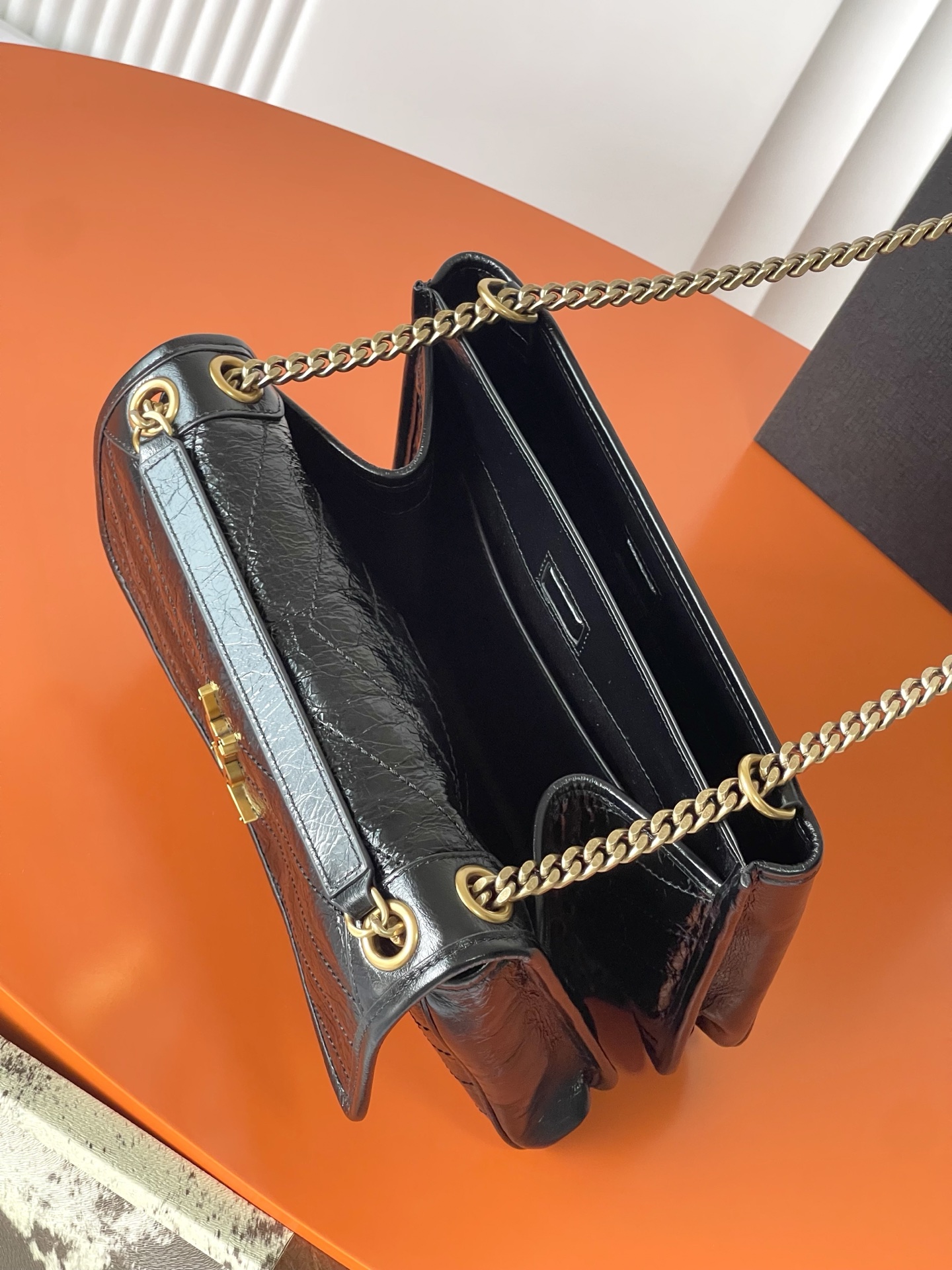 Saint Laurent 黑油腊皮/金 Niki tripouch真的太会了