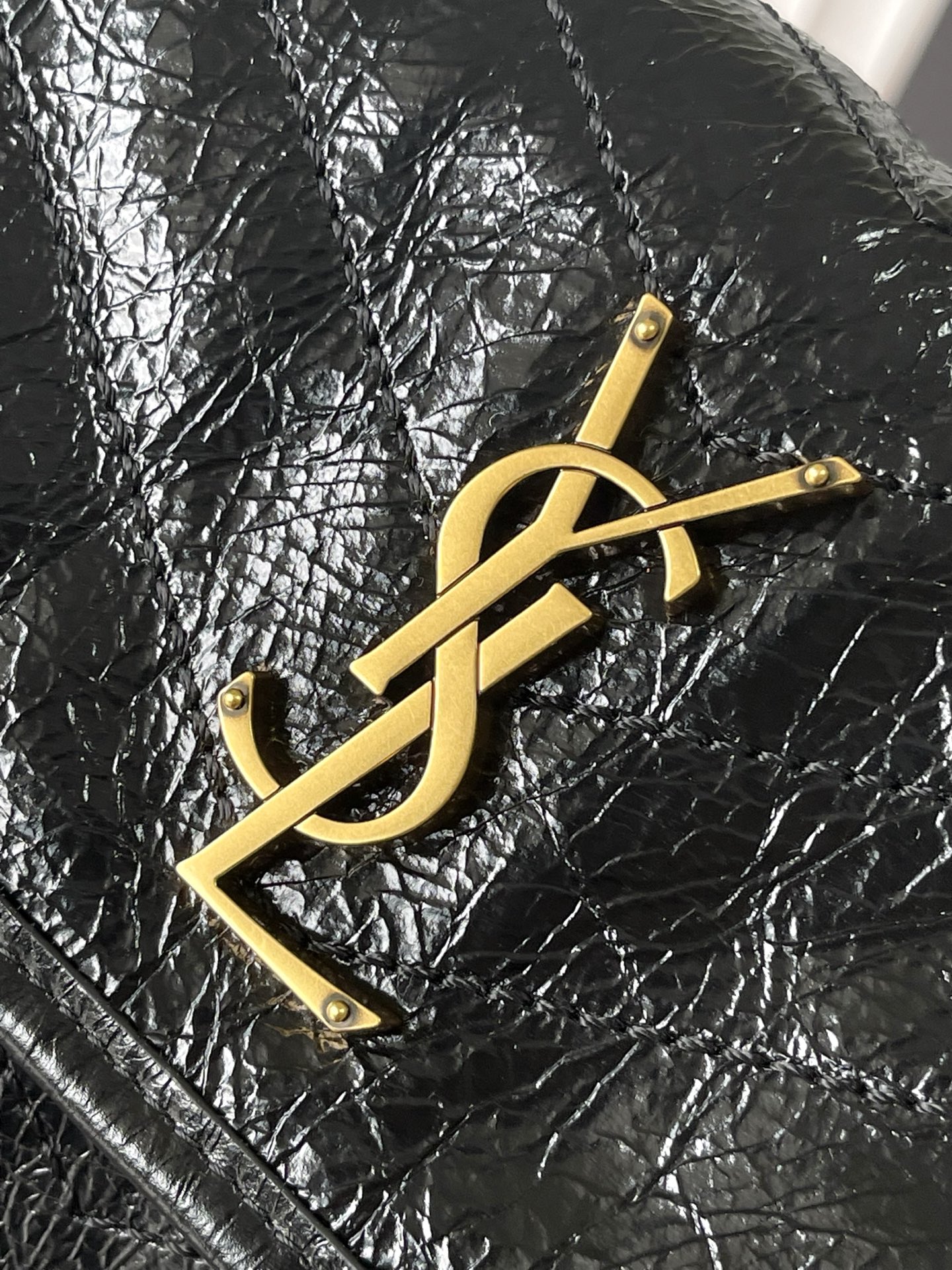 Saint Laurent 黑油腊皮/金 Niki tripouch真的太会了