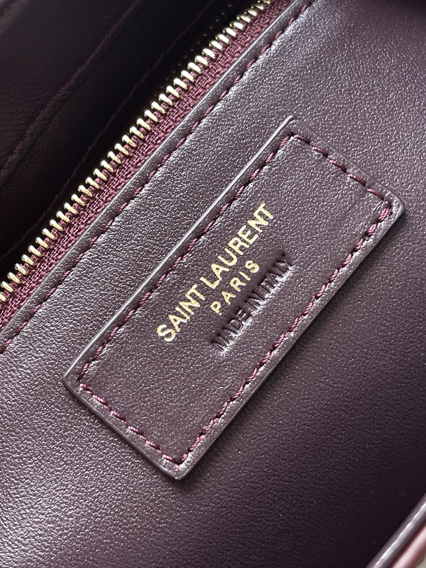 SAINT LAURENT Burgundy Croc Effect Shoulder Bag