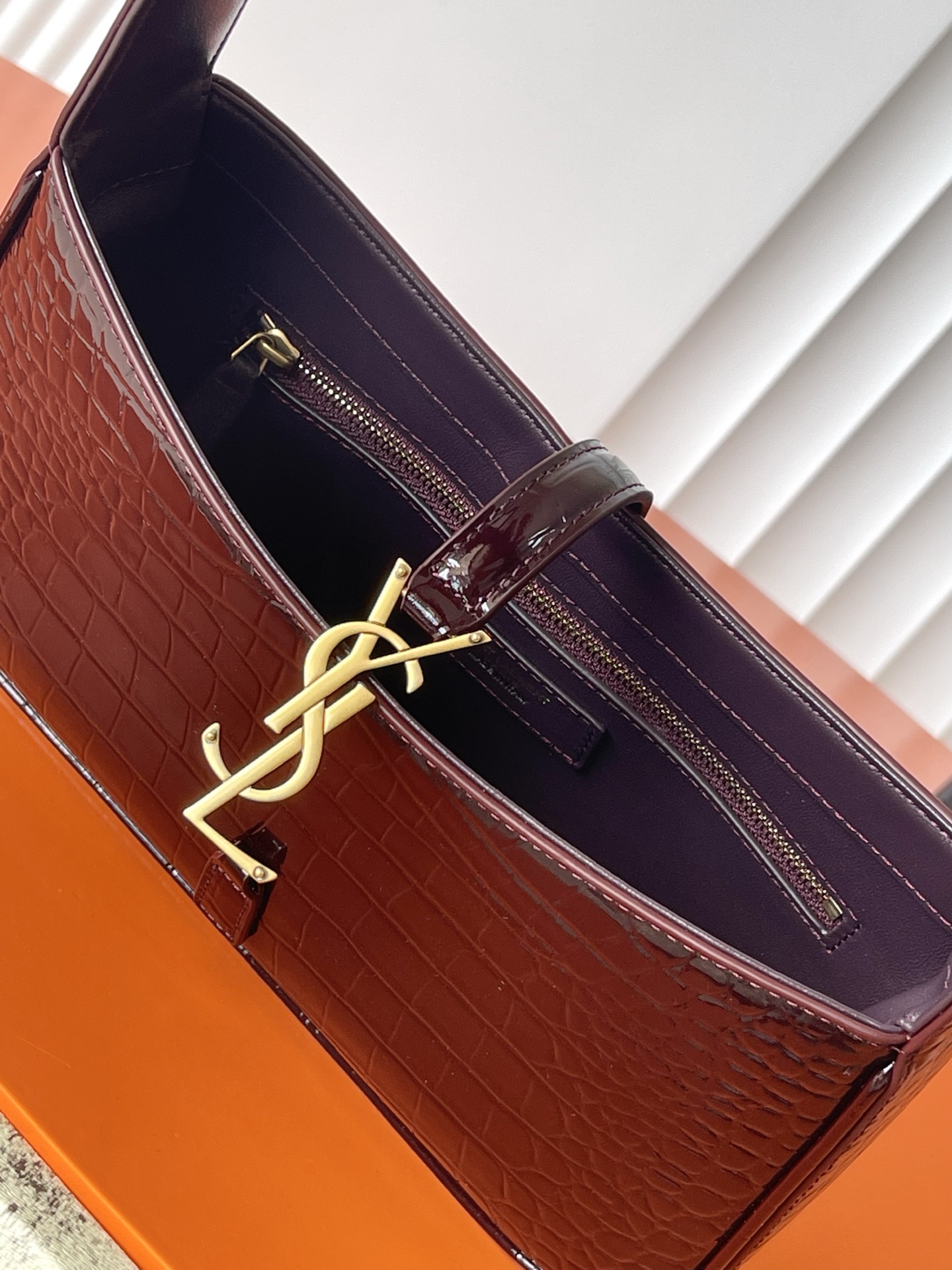 SAINT LAURENT Burgundy Croc Effect Shoulder Bag
