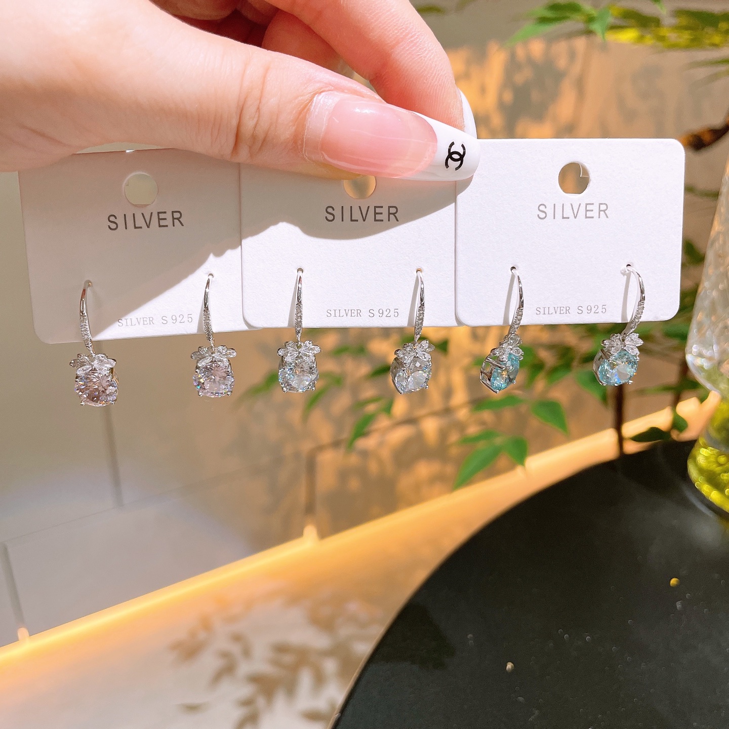 ミニマリスト高品質シルバードロップ＆スレッドイヤリングゴールド 春節