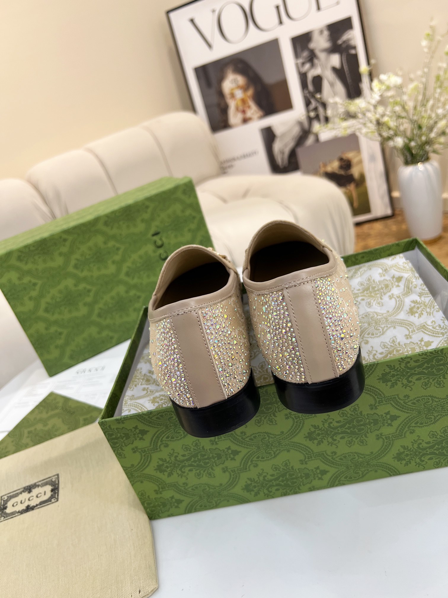 NO:407170,Original single quality guccisummer latest limited-edge single shoes top quality for sale and purchase genuine products developed original special ironing craftsmanship classic double G presbyopia inner sheepskin with Italian original board material consistent with the craftsmanship original version! Size: 35-42: Rubber sole, genuine leather sole, loafers semi-trailer, gucci, loafers, sheepskin19860909原单品质guccisummer最新限量单鞋顶级品质发售购入正品开发原版特烫钻工艺经典双G老花面内里羊皮配合意大利原板材质与工艺原版一致! 码数:35-42 : 橡胶底,真皮底,乐福鞋半拖,gucci,loafers,sheepskin,Women's Shoes