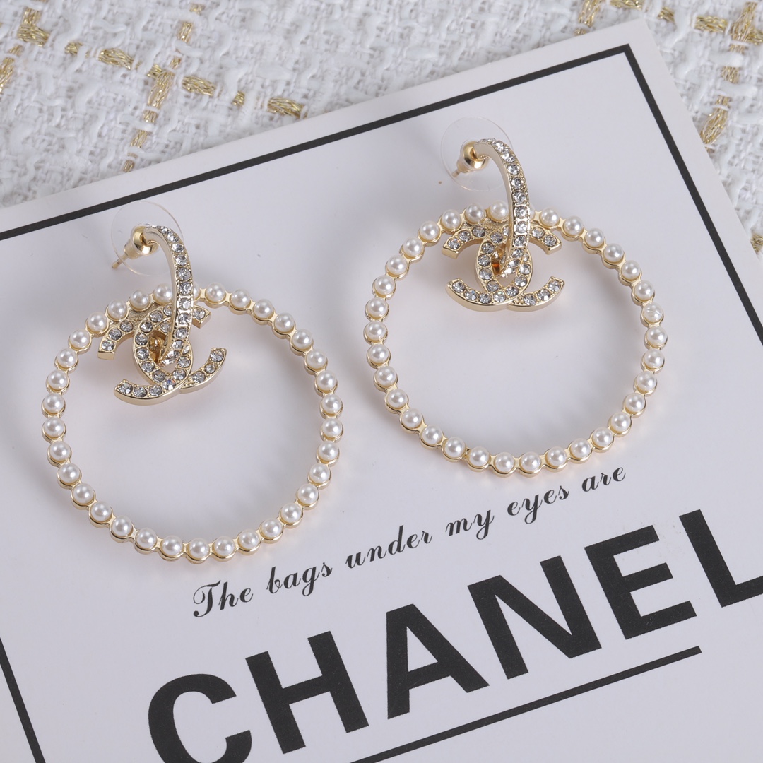 Chanel item 6