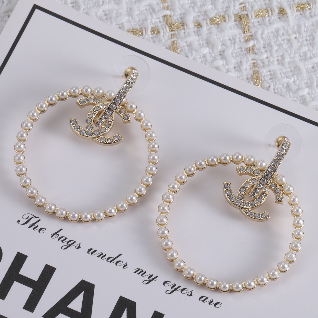 Chanel item 5