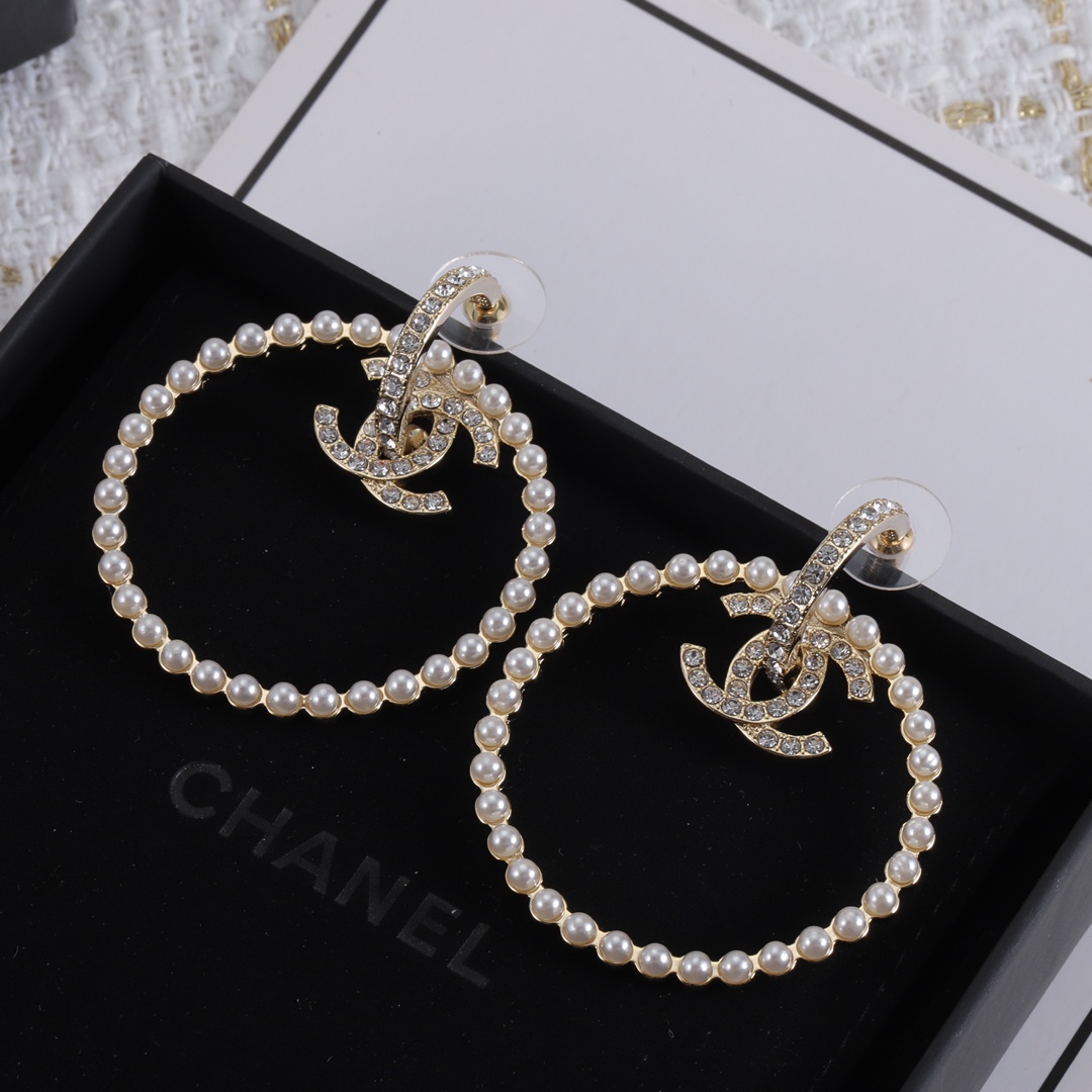 Chanel item 2