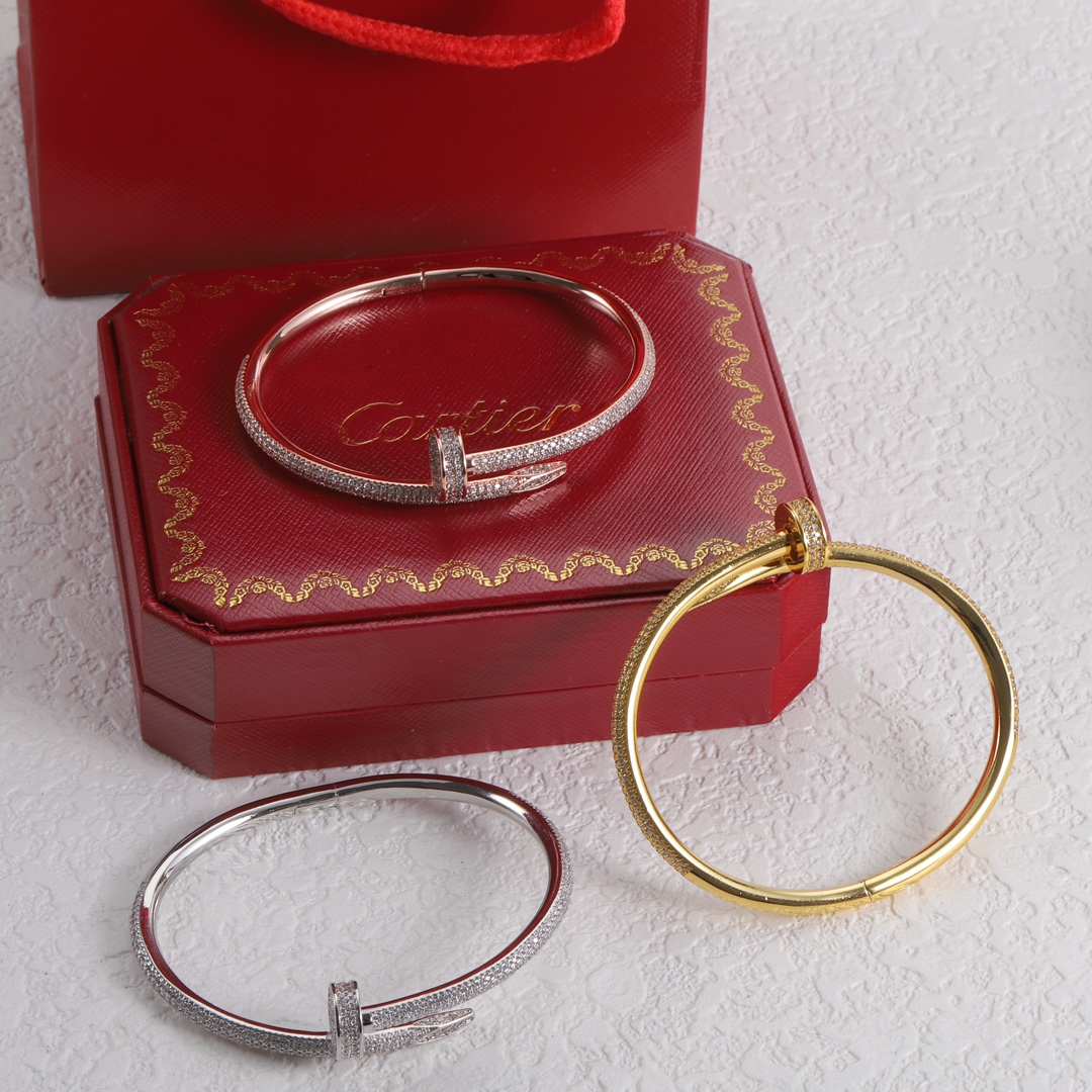 Cartier 首选 卡地亚满钻 Cartier