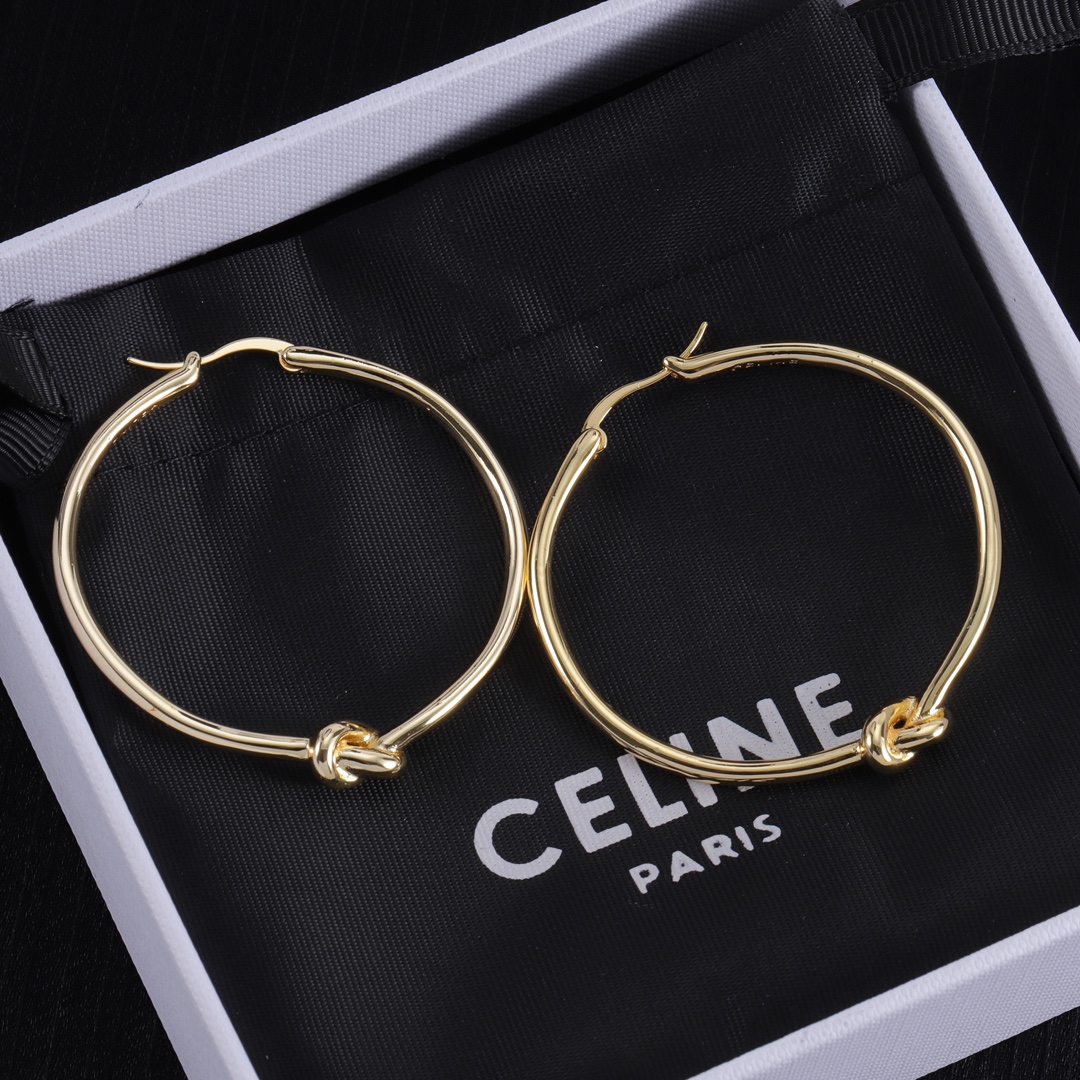 💰80塞林Celine 耳钉