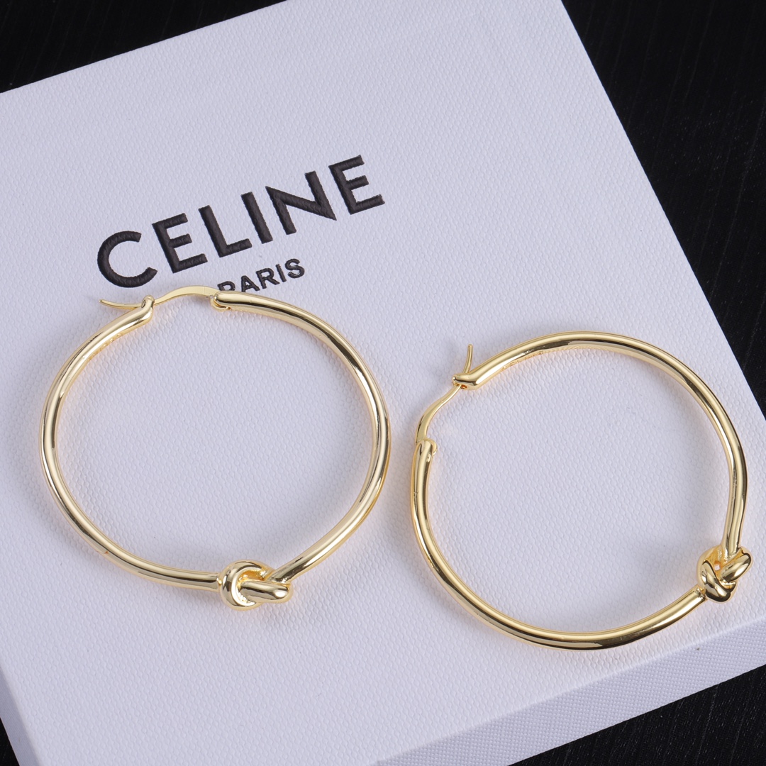 💰80塞林Celine 耳钉