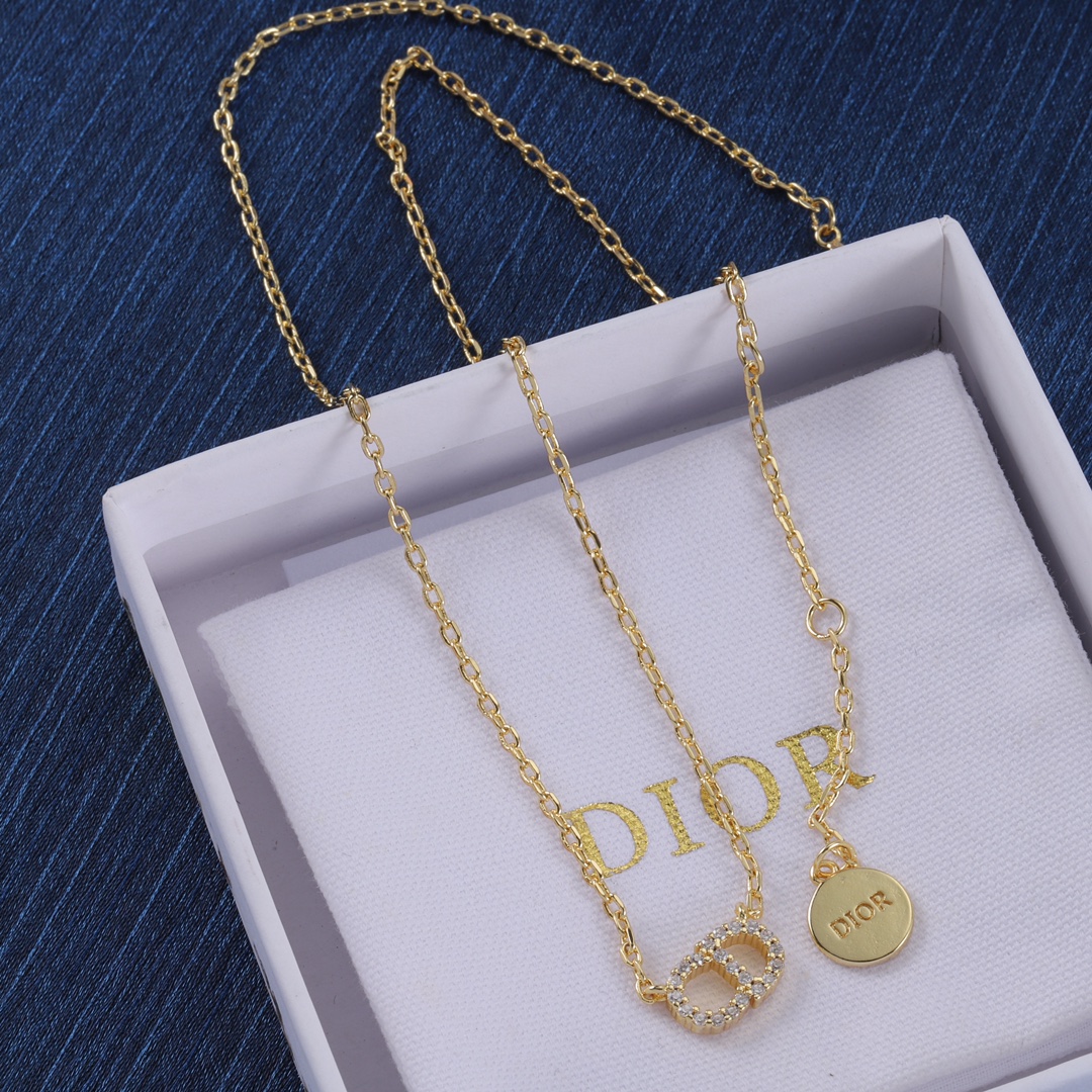 Dior luxury necklace 3