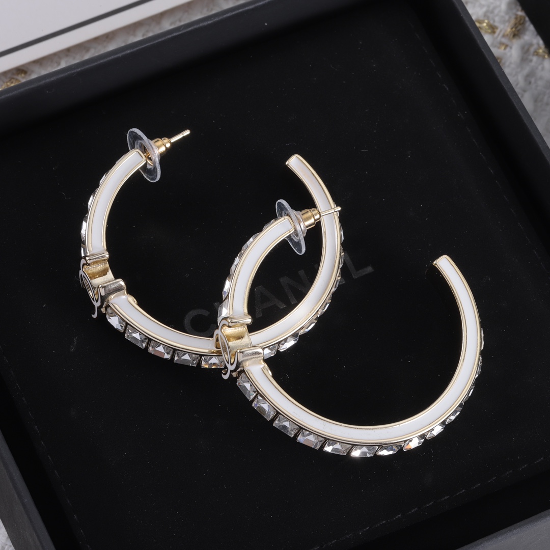 Chanel item 4