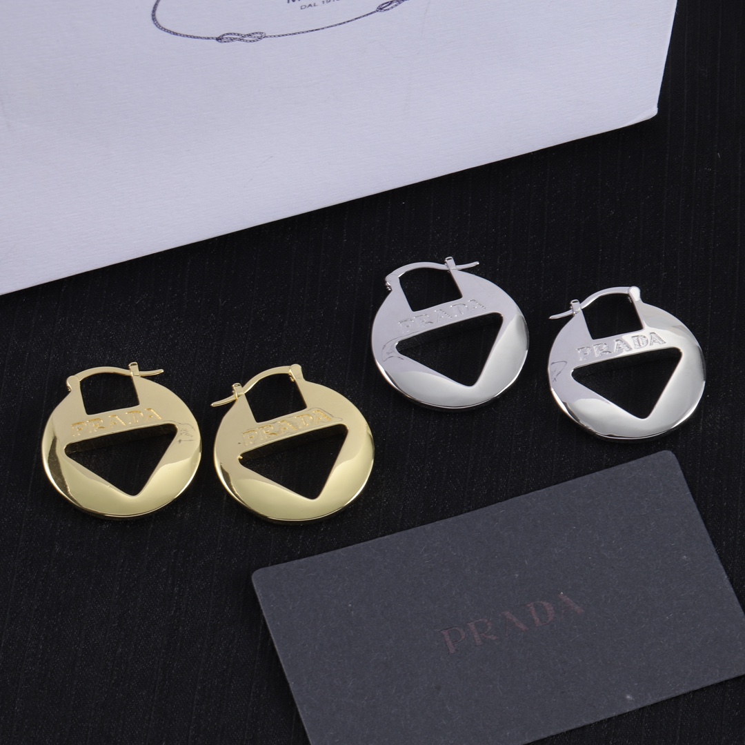 Prada item