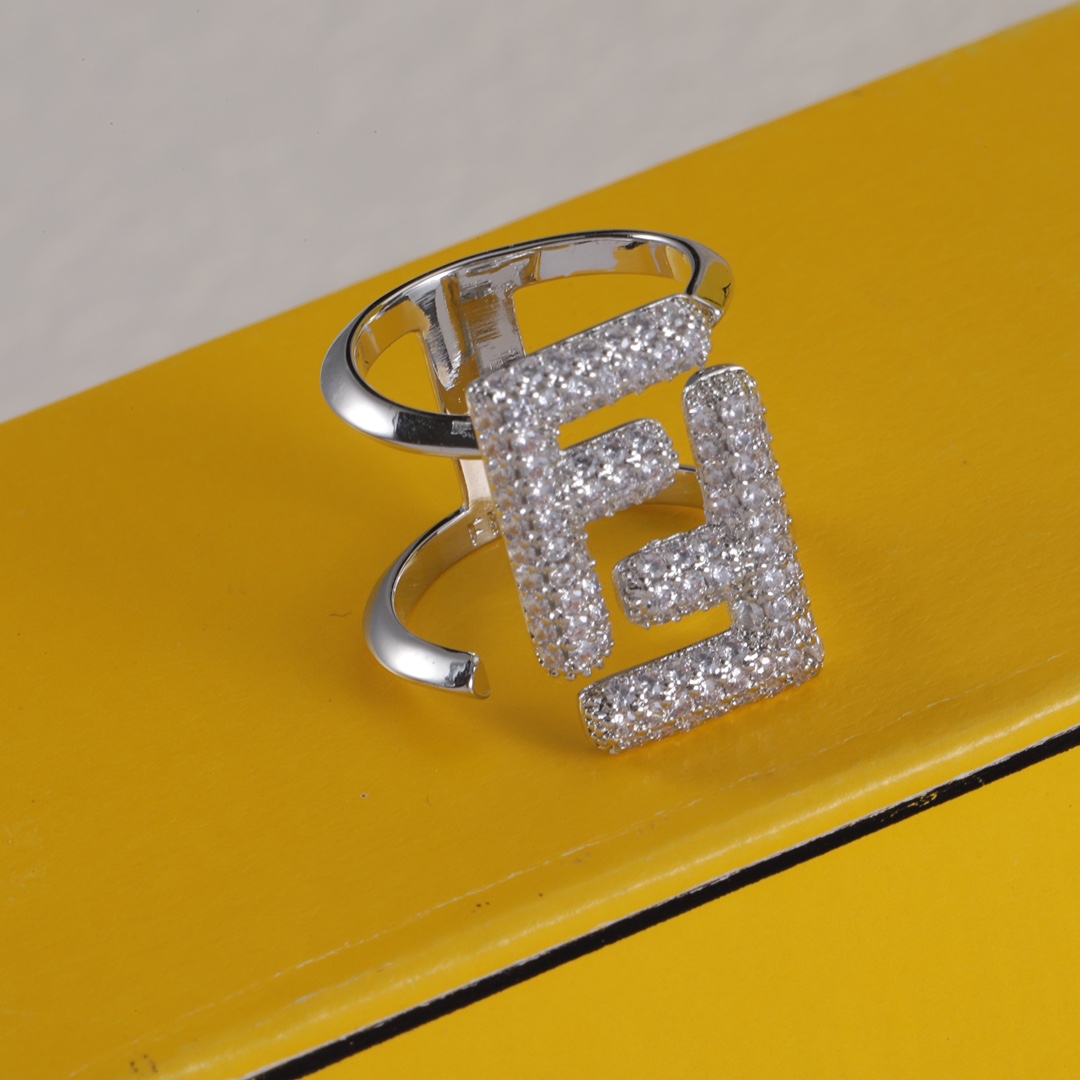 Fendi ring 4