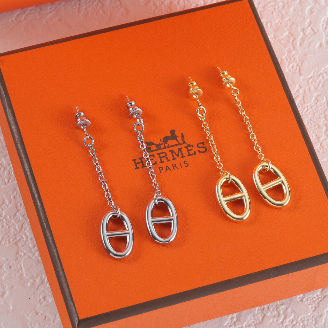 Hermès item
