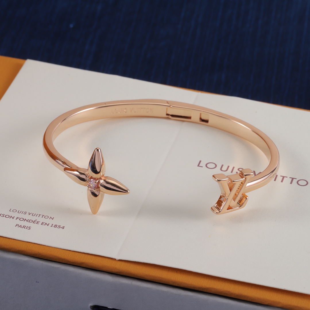 LV Bracelet - Jewelry 7