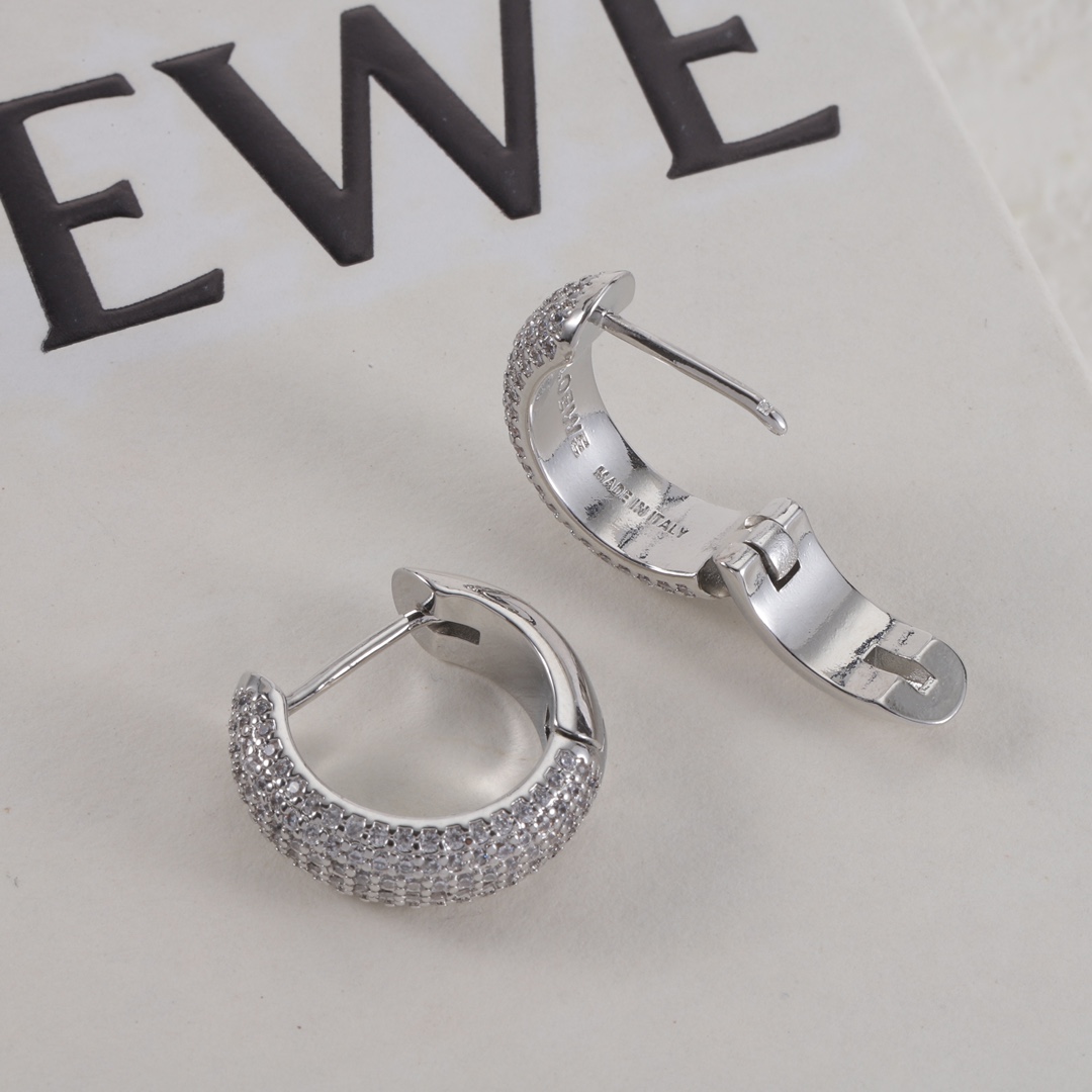 💰80罗意威Loewe 耳钉