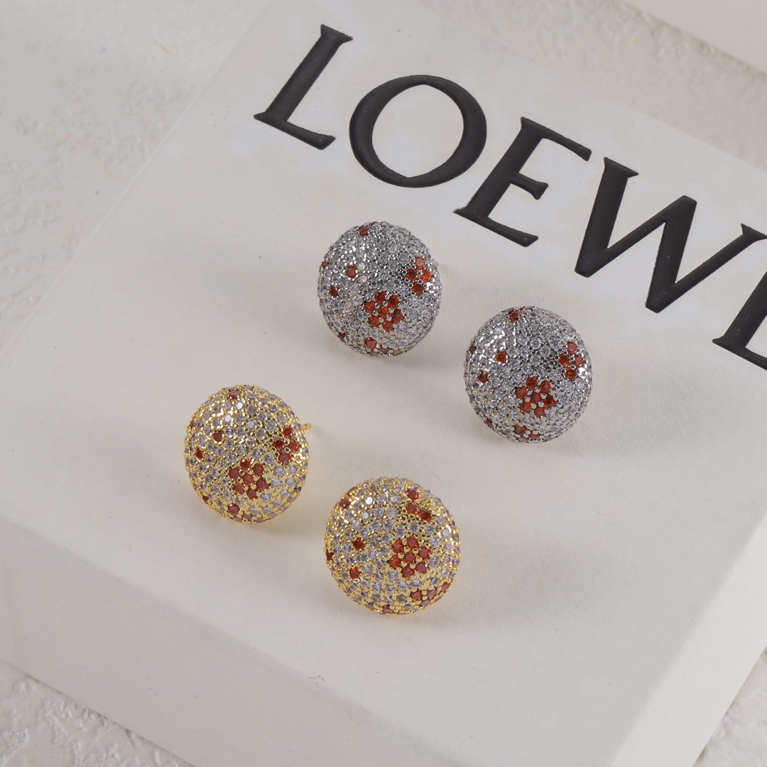 💰80罗意威Loewe 耳钉