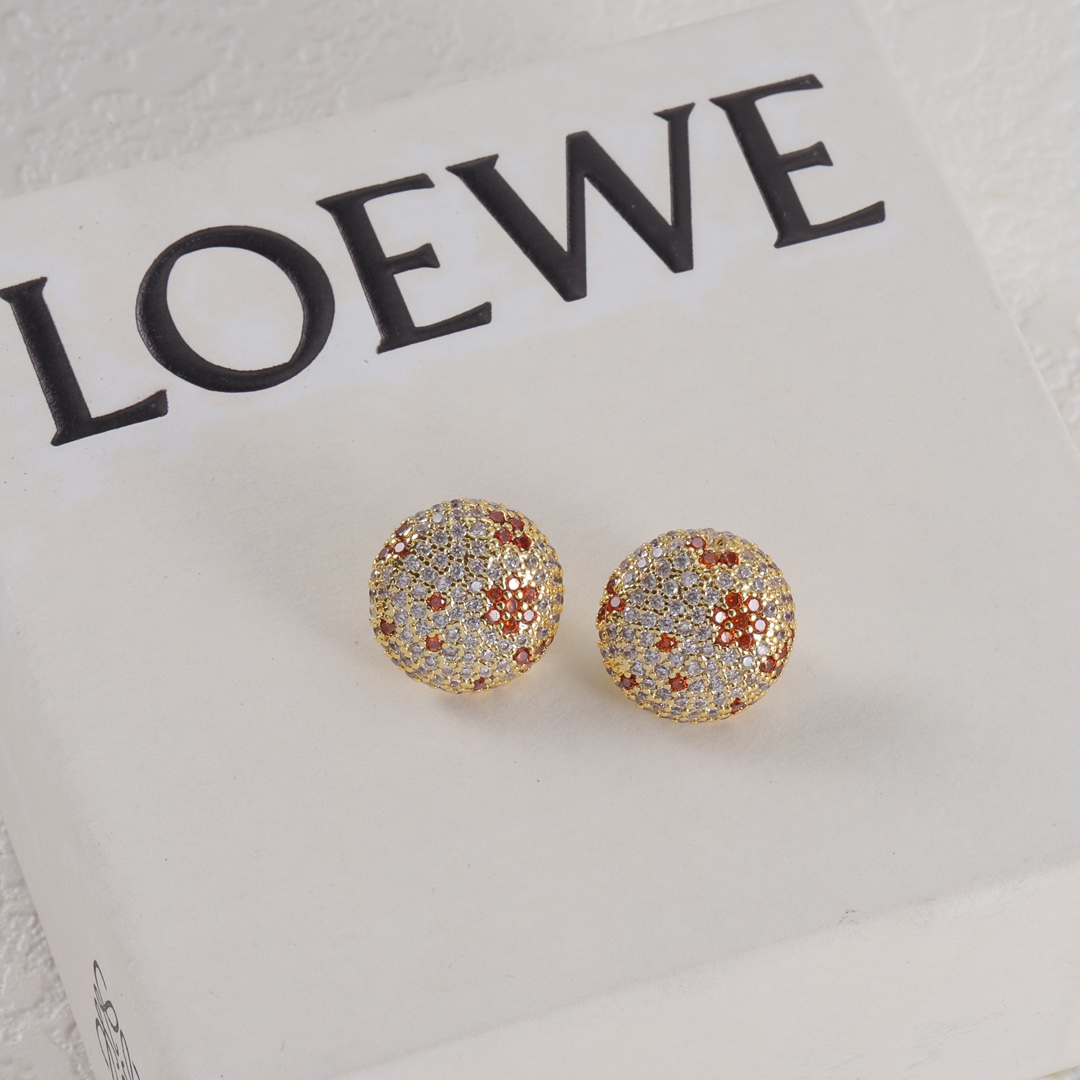 💰80罗意威Loewe 耳钉