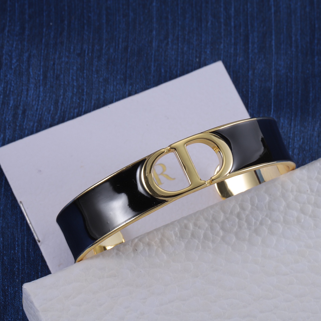Dior item 6