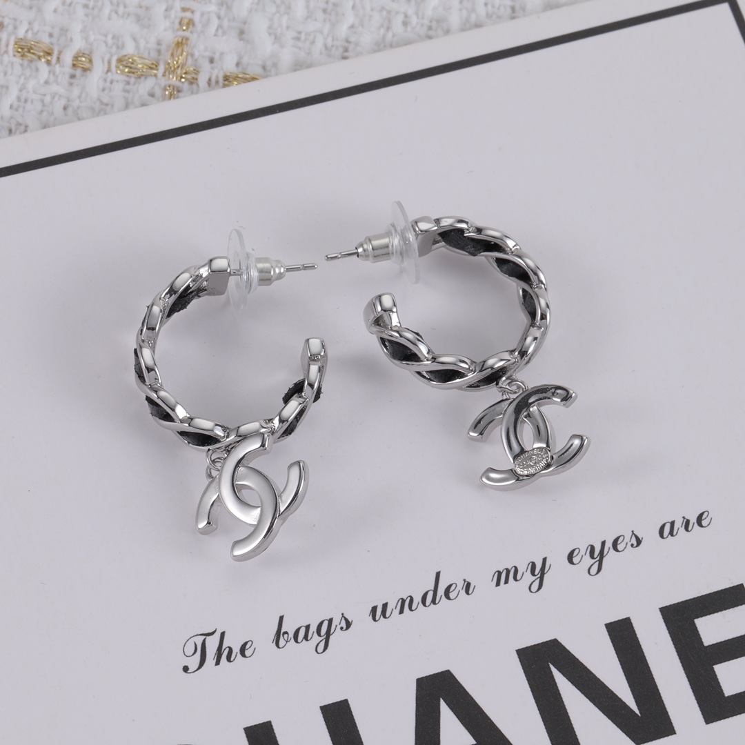 Chanel item 4