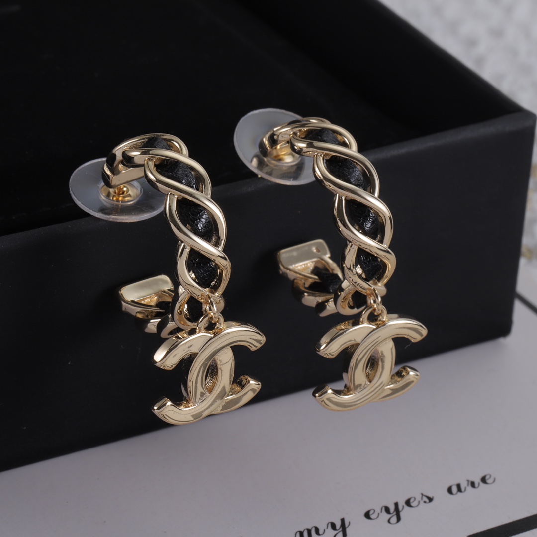 Chanel item 3