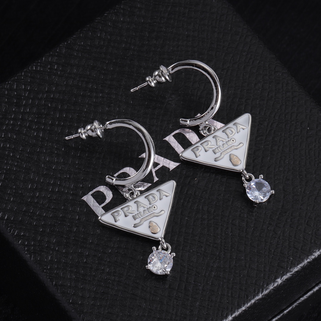 Prada item 6