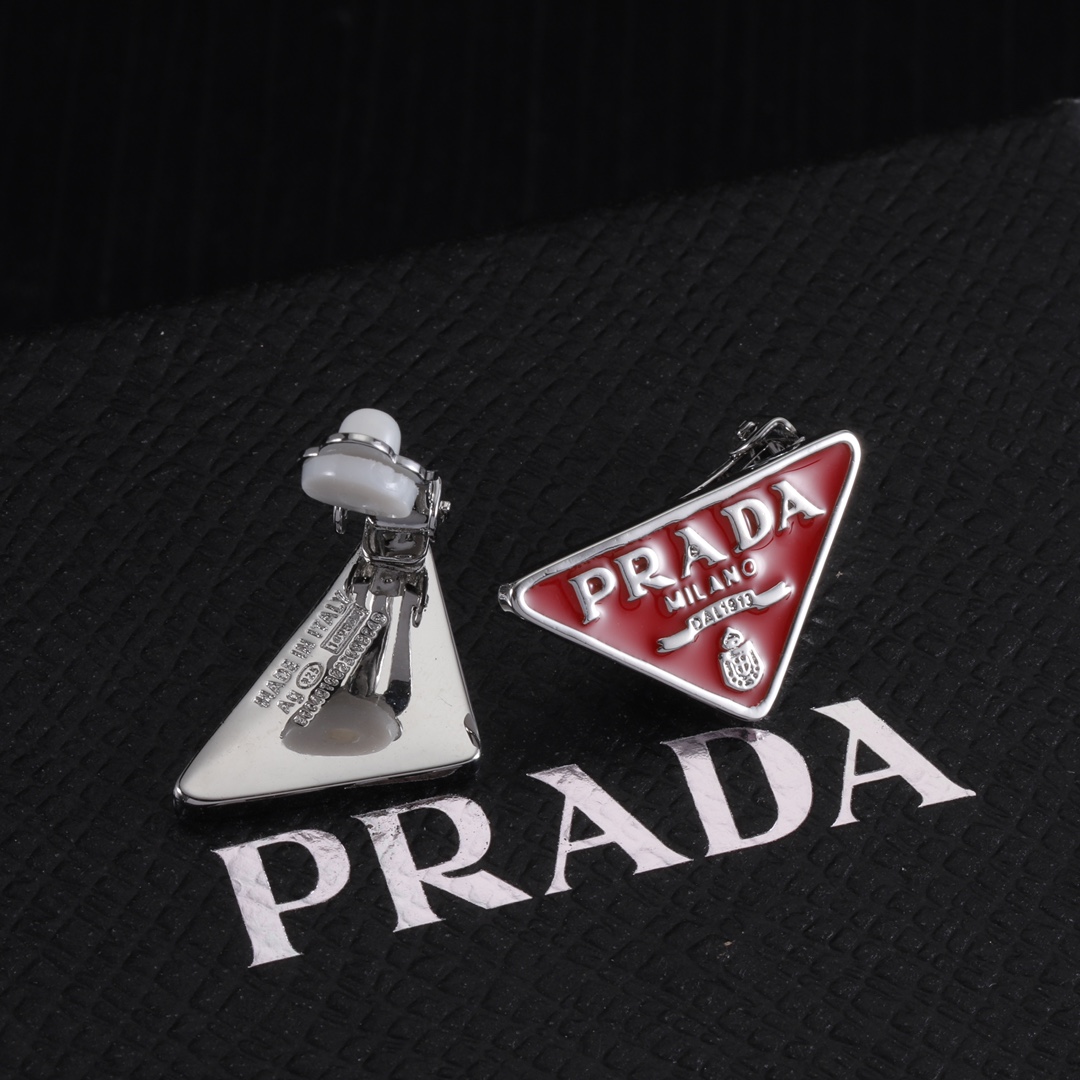 普拉达Prada 耳夹款 8