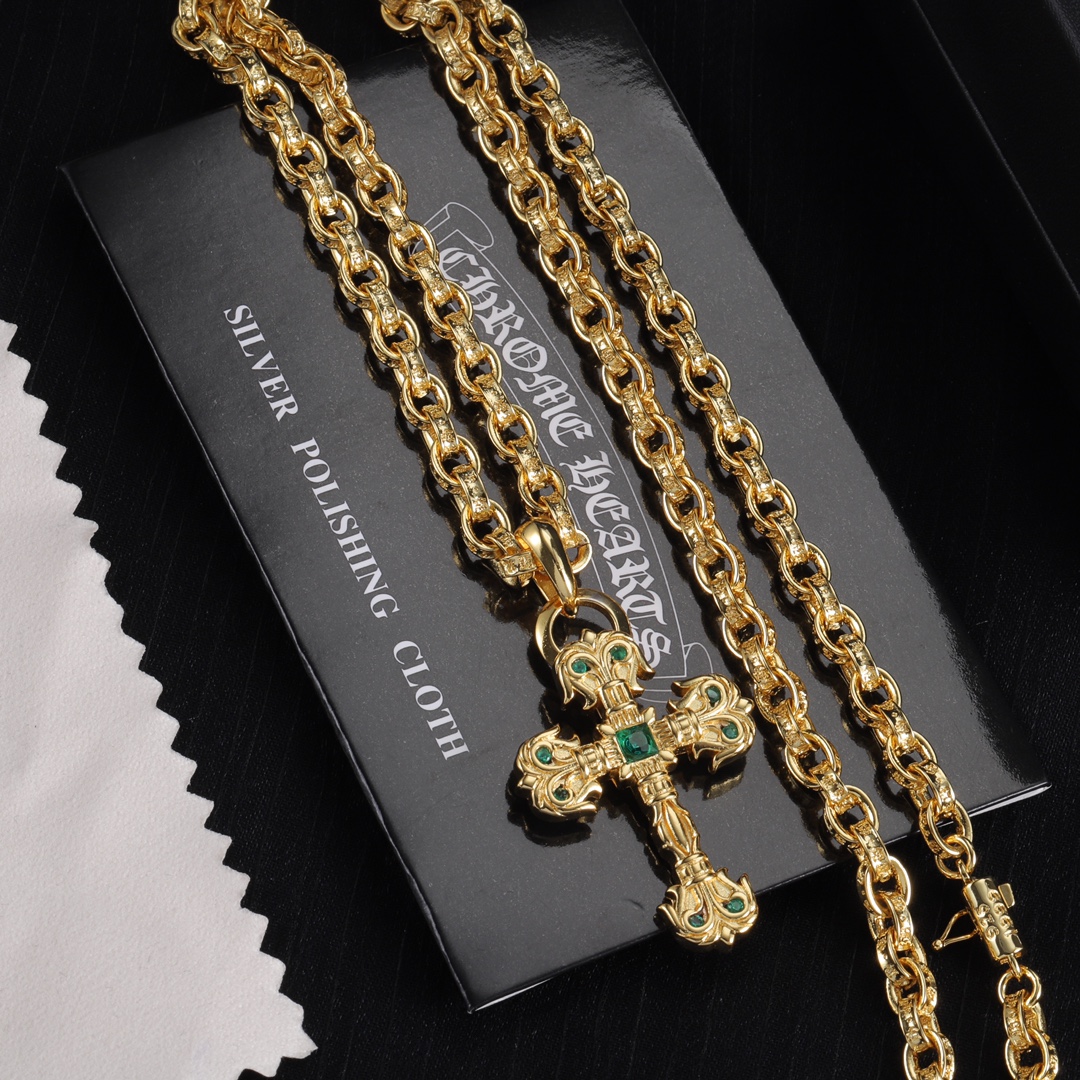 ¥168 Chrome Hearts
克罗心项链