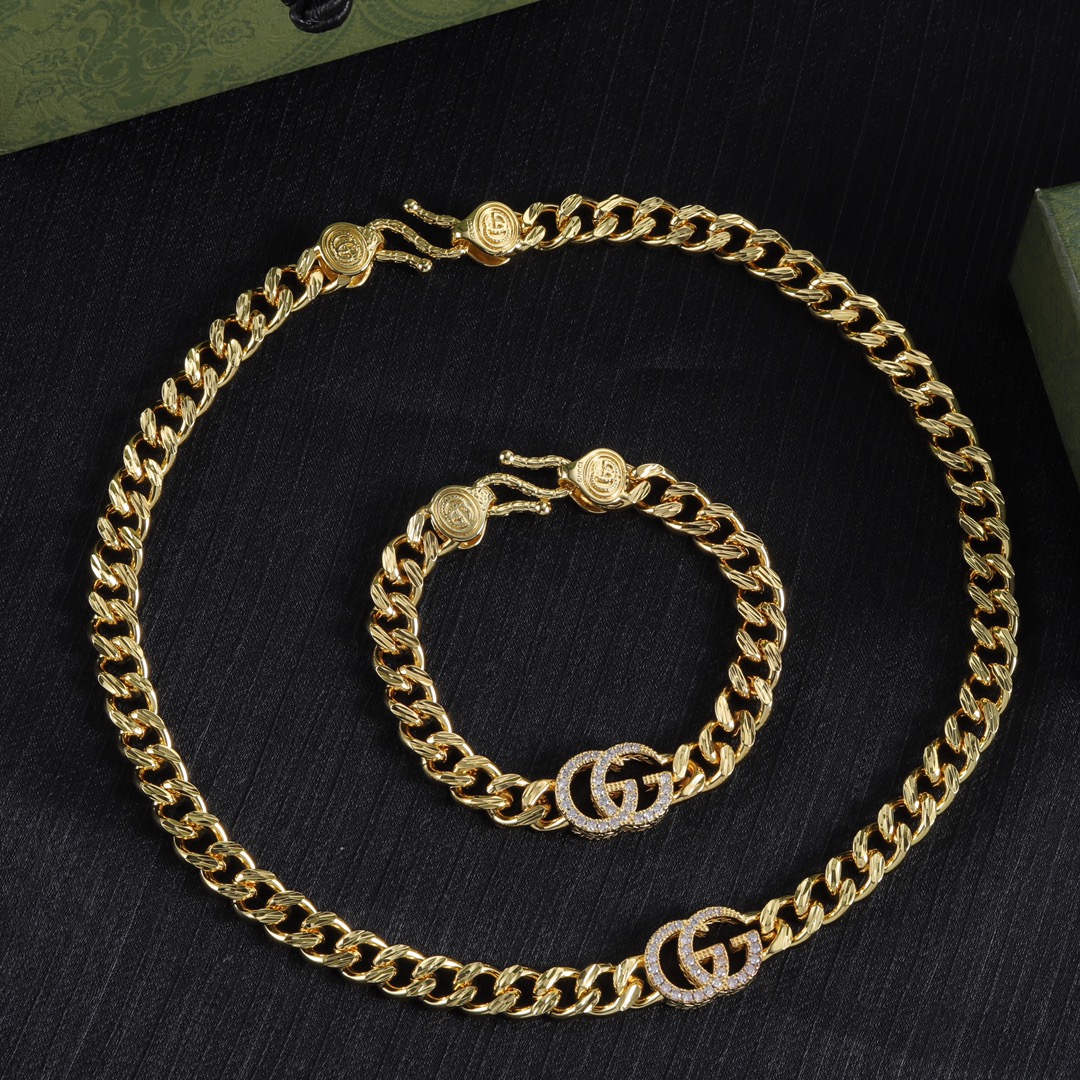 Gucci 古驰 手链95とネックレス125の豪華セット