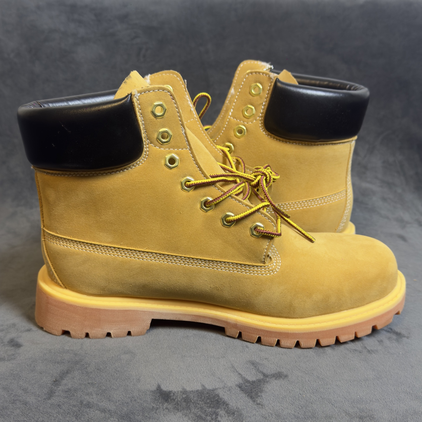 💰260  S1#性价比 Timberland 添柏岚/天伯伦 经典黄高 工装靴 各方面品质均有提升 全新订单 下半年核心产品主推供应 渠道版 珠海代工厂生产 外贸鬼佬订单尾货
