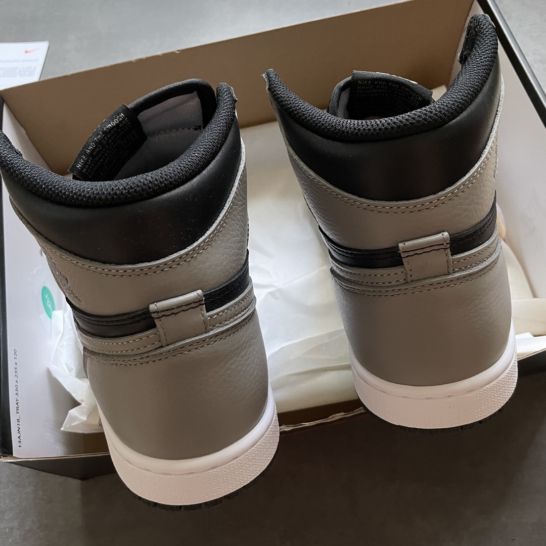 特价AirJordan1High影子灰原鞋原楦头纸板开发极致一眼正品既视感最大限度还原公司正品货号555