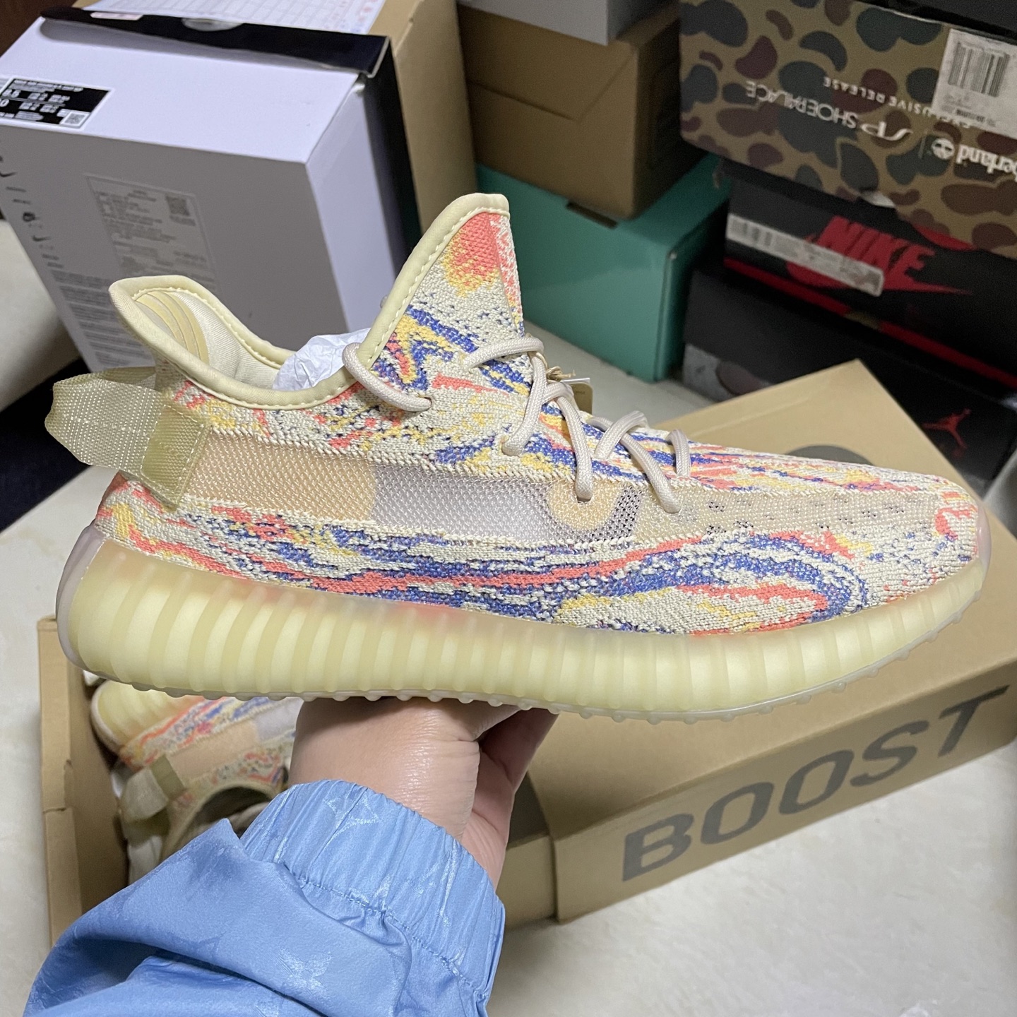 Yeezy Boost 350 V2 “MxOat”  GW3773