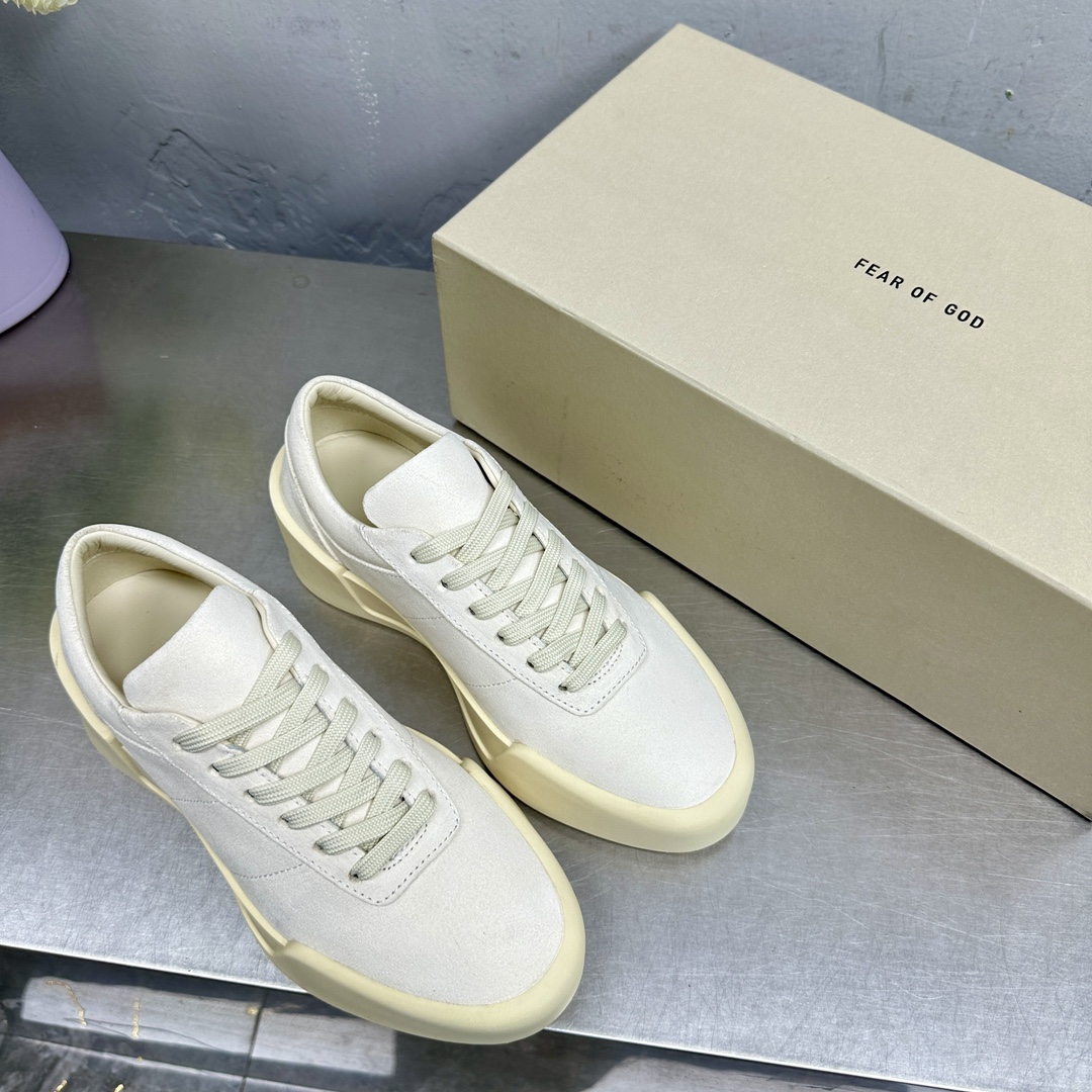 Luxurious Fear of God Summer Sneakers: Silk-Skin and Sand-Skin Fabric Sensation - 图片 9