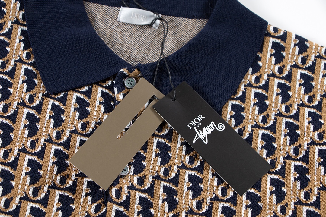 “Stylish Dior 24 Shirt with Long Bouquets and Short Sleeves in Various Sizes” - 图片 4