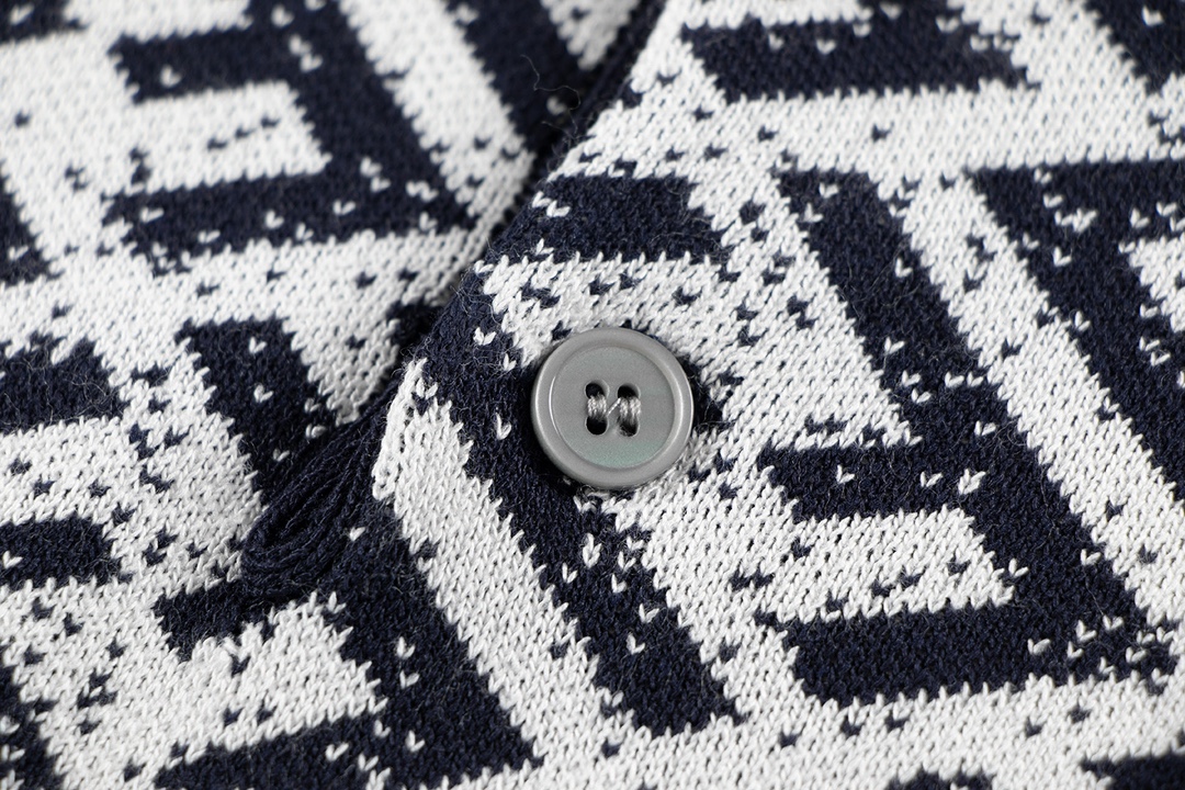 Luxury Knit Polo Collection: Findy’s 24-Knit & Fendy’s Classic Series in Various Sizes - 图片 3