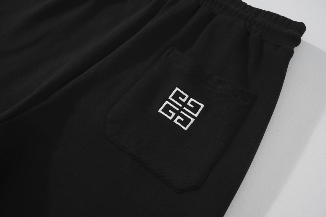 Givenchy Paris Black Cotton Blend Sweat Shorts, Drawstring Waist, Sizes M-3XL 8 i1716560046 5878 0