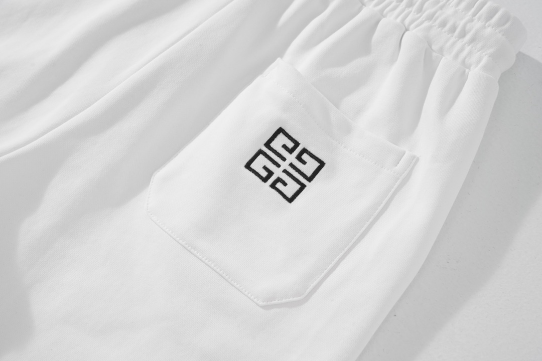 Givenchy Paris White Sweat Shorts with Drawstring - Comfort & Style 8 i1716560062 4709 0