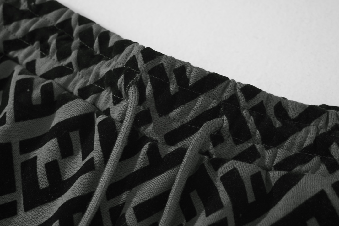 2024 New FENDI Tweezed Shorts in High-Quality 360g Fur Wire Grey, Sizes S-XL - 图片 8
